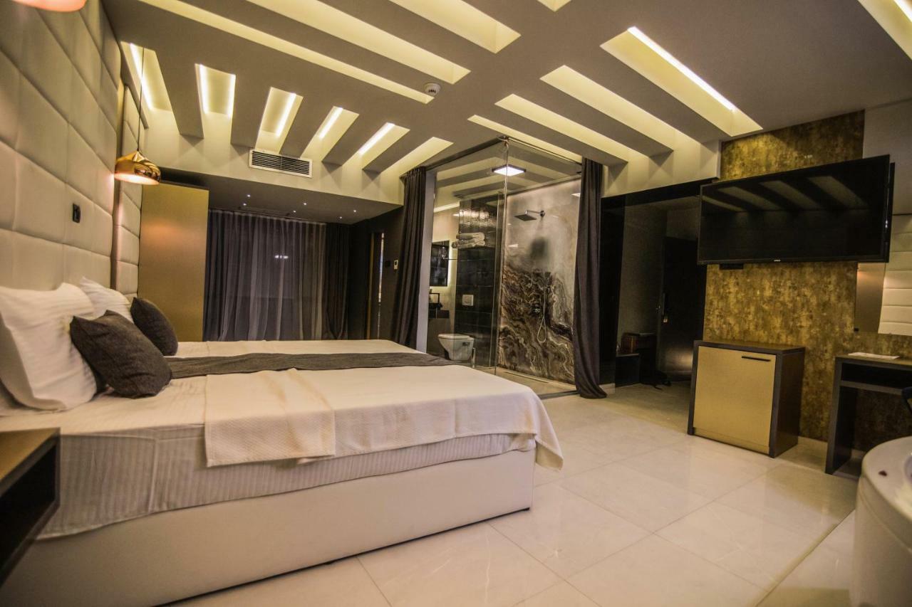 International Palace فيليس المظهر الخارجي الصورة